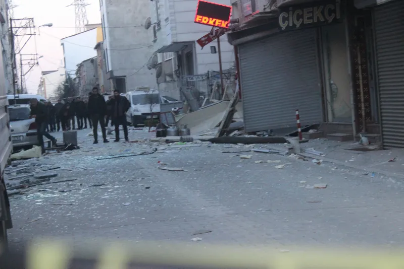 Esenyurt'ta korkutan patlama | Ortalık savaş alanına döndü - 9