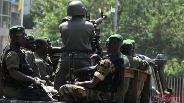 SON DAKİKA: Gine'de darbenin arkasındaki isim Yarbay Mamady Doumbouya: Fransa vatandaşı oldu! Fransa'da eğitim aldı - 8