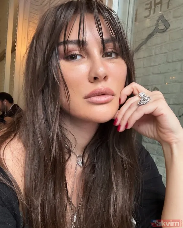 45 yaşındaki Selen Görgüzel’den kalça estetiği iddialarına ilk yanıt! “Tuvalette ellediler...” O fotoğrafı olay olmuştu - 5