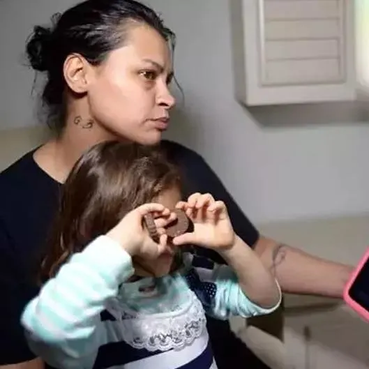 Tiner döküp bıçakla ağır yaralamıştı