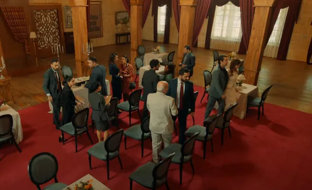 hakanin-kimlik-bunalimi-yasadigi-cukurovada-acilari-harlayacak-veda-arkasina-bile-bakmadan-gidecek-1639717145199.jpg Arkasına bile bakmadan gidiyor! Hakan'ın kimlik bunalımı yaşadığı Çukurova'da acıları harlayacak veda!-5