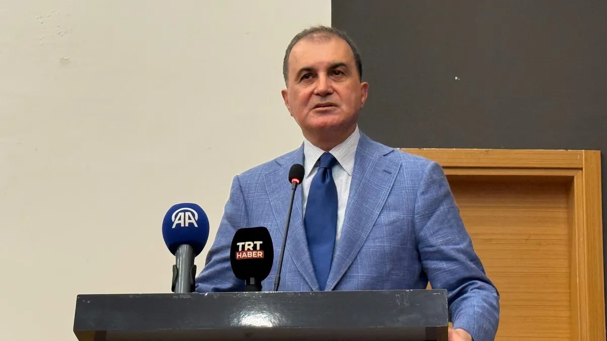 ak-partiden-chpdeki-mutlak-butlan-kavgasina-ilk-yorum-celik-taraf-degiliz-hakaret-ve-tehditler-aynen-iade-1779719049405.jpeg AK Parti’den CHP’deki mutlak butlan kavgasına ilk yorum: Çelik: Taraf değiliz | Hakaret ve tehditler aynen iade-6