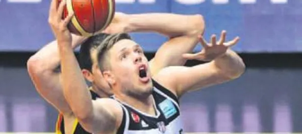 Beşiktaş Sompo Japan AEK’i farklı devirdi