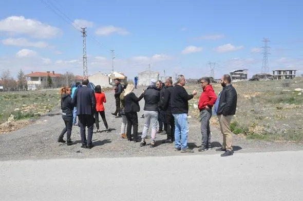 Ankara'da yine vahşet! Boş arazide 7 köpek ölüsü bulundu-5