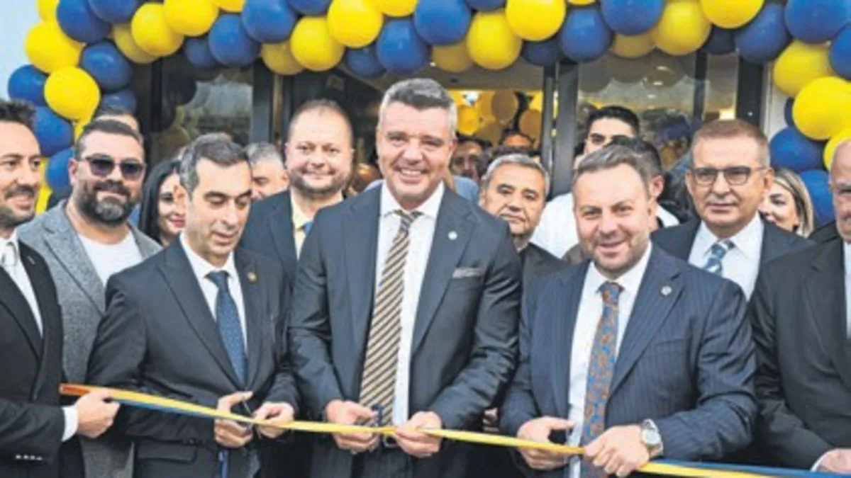 Sadettin Saran, HUFEDER’in 5. yıl davetine katıldı