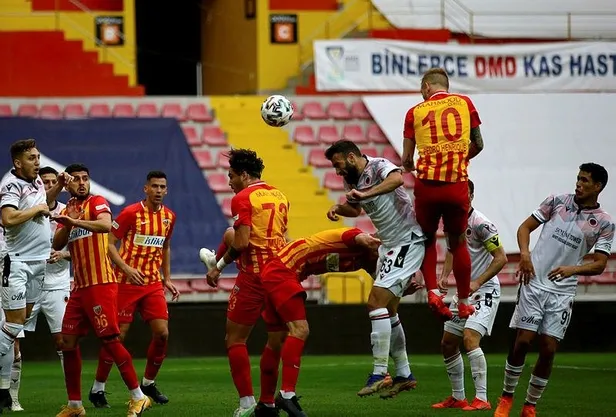 hes-kablo-kayserispor-2-2-genclerbirligi-mac-sonucu-1618932860325.jpeg Hes Kablo Kayserispor 2-2 Gençlerbirliği | MAÇ SONUCU-2