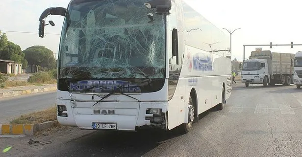 Manisa Salihli’de yolcu otobüsüyle işçi servisi çarpıştı: 11 yaralı