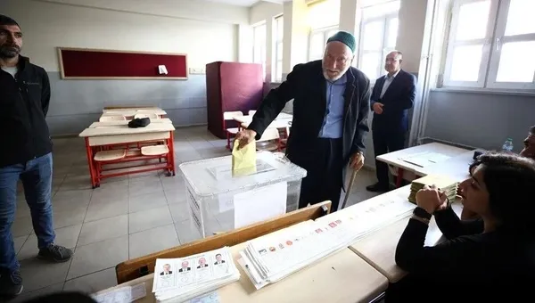 son-dakika-ysk-yurt-disi-oy-verme-islemi-icin-kararini-verdi-1684248319911.jpeg Son dakika: YSK yurt dışı oy verme işlemi için kararını verdi!-5