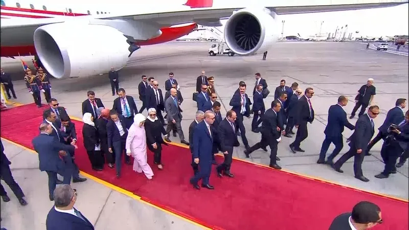 Son dakika: Başkan Erdoğan'ın Mısır çıkarması dünya basınında: İki ülke arasında kilometre taşı! Akdeniz'de iş birliği Yunan'ı korkuttu-3