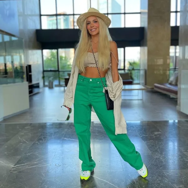 simal-hayranlarini-korkuttu-kanseri-tedavisi-goren-sarkici-apar-topar-hastaneye-kaldirildi-1626281568775.jpg Şimal hayranlarını korkuttu! Kanser tedavisi gören şarkıcı apar topar hastaneye kaldırıldı-7