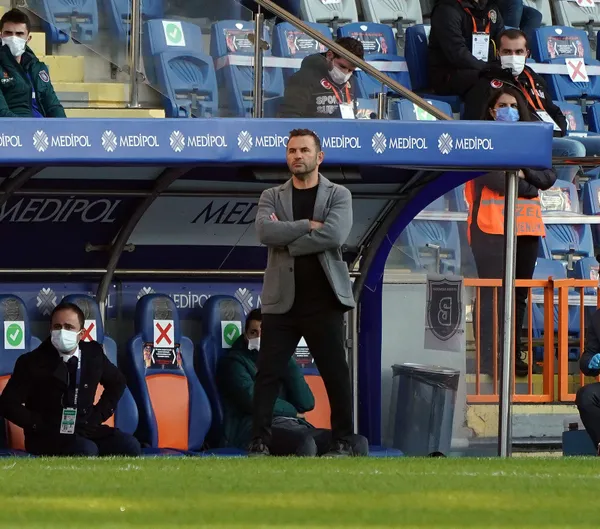 son-dakika-okan-buruk-sessizligini-bozdu-galatasarayi-calistiracak-mi-flas-yanit-1650522886514.jpg SON DAKİKA: Okan Buruk sessizliğini bozdu! Galatasaray'ı çalıştıracak mı? Flaş yanıt-2