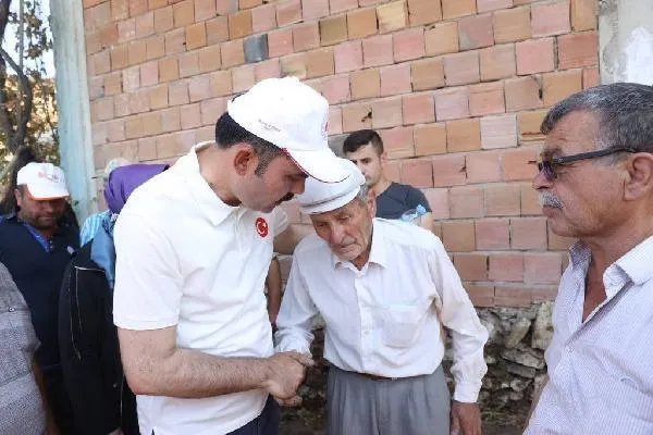 Manavgat'taki yangında şehit mezarına ve bayrağa zarar gelmedi-5