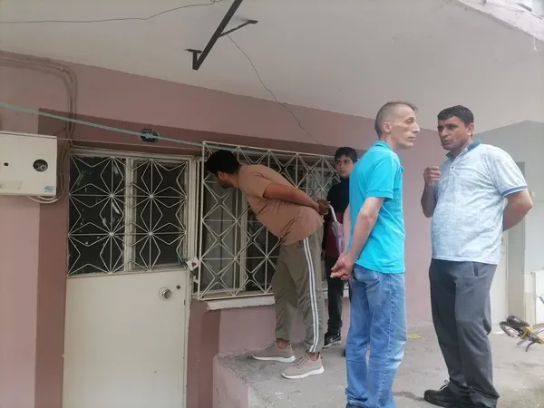 son-dakika-izmir-bayraklida-esrarengiz-olum-3u-kadin-toplam-4-turkmenistan-uyruklu-sahsin-derin-dondurucu-icin-1687094804893.jpg Son dakika: İzmir Bayraklı'da esrarengiz ölüm! Derin dondurucuda bulunan 4 Türkmenistan uyruklu cesedin katil zanlısının erkek arkadaş olduğu öne sürüldü-2