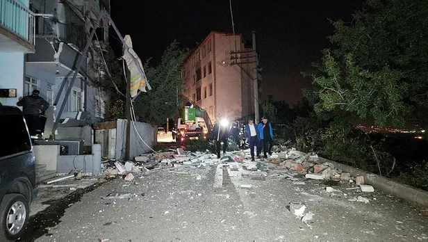 1665538852307.jpeg Karabük'te doğalgaz kaynaklı patlama felakete neden oldu! 1'i çocuk 4 kişi yaralandı-4