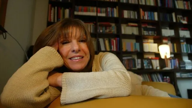 Duygu Asena kimdir, kaç yaşında neden öldü? İşte Duygu Asena kitapları hayatı ve sözleri 19 Nisan Cuma-2