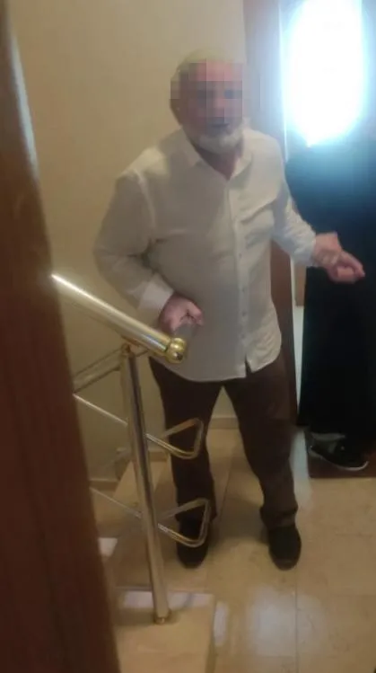 ev-sahibi-haci-amca-kiraya-zam-yapmak-istedi-kavga-cikti-1664278443854.jpg Ev sahibi hacı amca kiraya zam yapmak istedi kavga çıktı-4