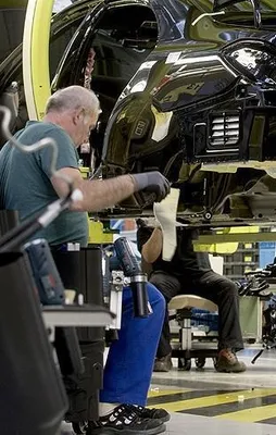 Avrupa'da sanayinin çarkı yavaşladı