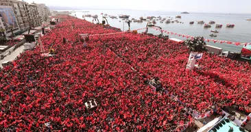 Cumhur İttifakının ortak mitingi İzmiri salladı! İşte Başkan Erdoğan sevgisi