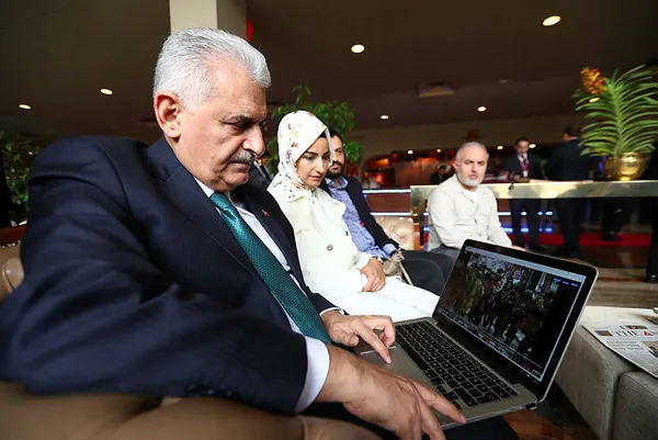 'Yılın fotoğrafları' seçiliyor! Başbakan hangisini oyladı?-1