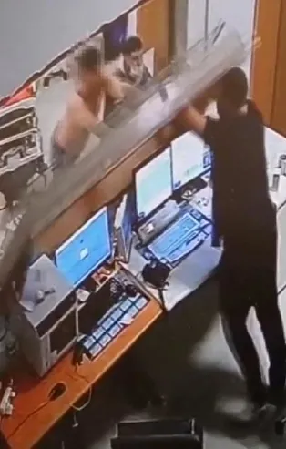 Sultangazi'de tomografi odasını birbirine katan magandalarla ilgili flaş karar: Biri tutuklandı