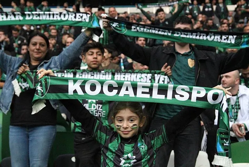 Dipten zirveye: Kocaelispor!