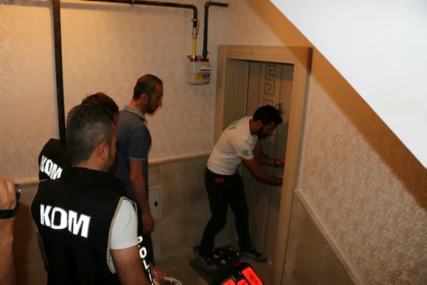 Gaybubet evlerine baskın yapıldı 25 kişi gözaltında-1