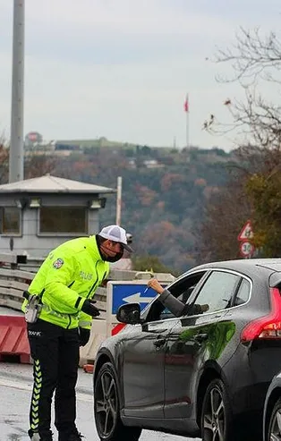 Son dakika: Bakanlıktan "sokağa çıkma kısıtlaması" açıklaması: Toplam 39 bin 146 kişiye adli ya da idari işlem yapıldı