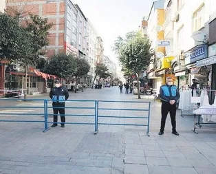 2 cadde kapatıldı