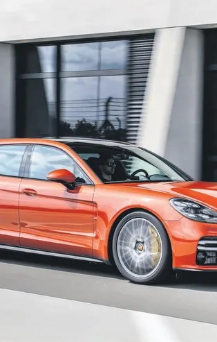 Porsche Panamera yenilendi