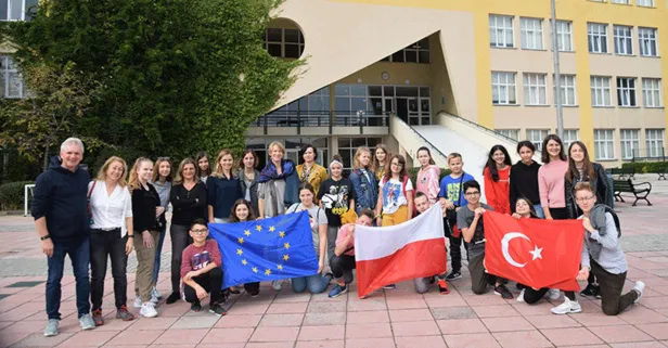 Avrupalı öğrenciler sağlıklı yaşamın sırrını Darüşşafaka’da öğreniyor