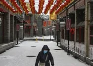 Koronavirüs dünya devlerini vurdu! Binlerce mağaza kepenk indirdi: Starbucks, H&M, Toyota...