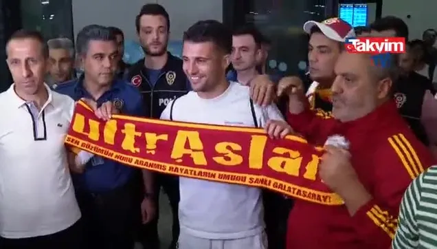 Galatasaray Leo Dubois transferini duyurdu