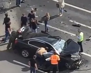 Putin’in makam aracı parçalandı