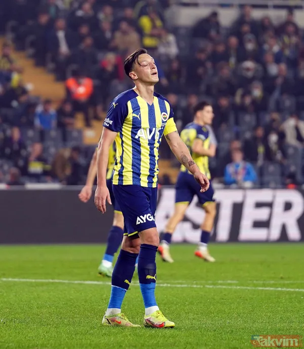 Mesut Özil'den olay sözler! Sosyal medyadan duyurdu: "Ben Fenerbahçe’ye ve vatanım Türkiye’ye tatil yapmaya gelmedim" - 14
