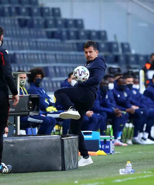 Fenerbahçe'de Emre Belözoğlu, Kayseri maçı sonrası görevini bırakmaya hazırlanıyor-7