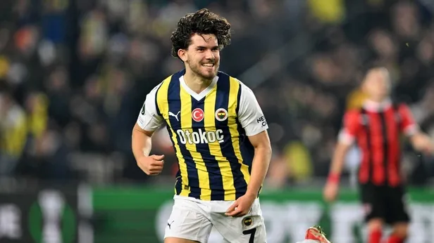 Galatasaray istiyordu Fenerbahçe kapıyor! Ferdi Kadıoğlu yerine gelecek