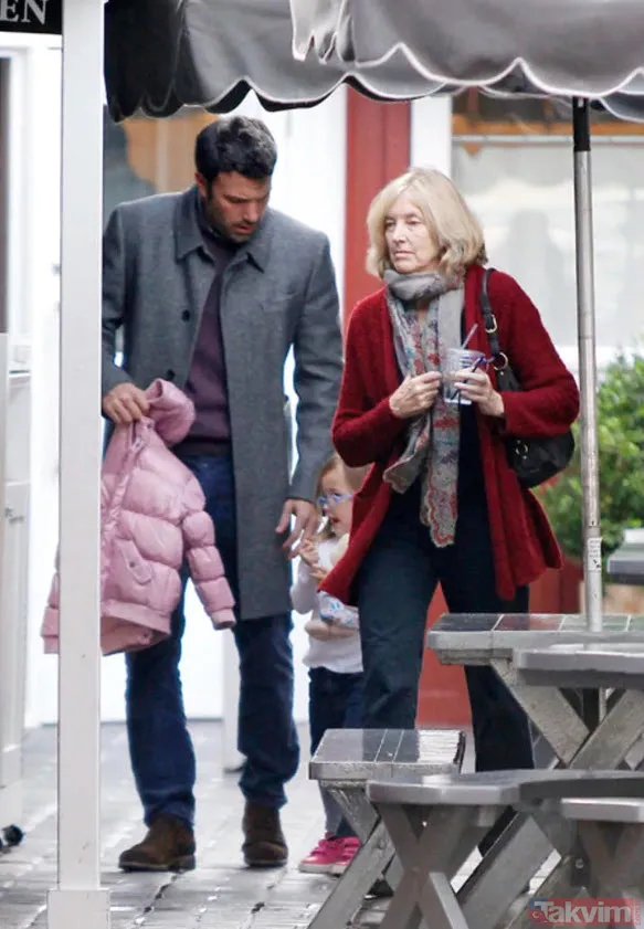 Jennifer Lopez ve Ben Affleck'in 3 günlük düğününün ilk gününde kriz üstüne kriz! Eski eşini düğüne çağırdı kapıya ambulans dayandı - 8