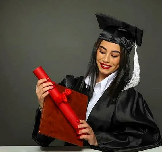 Son dakika: Herkesin 'Sepetteki kız' olarak tanıdığı Tuba Murtezi artık üniversite mezunu bir hemşire-5