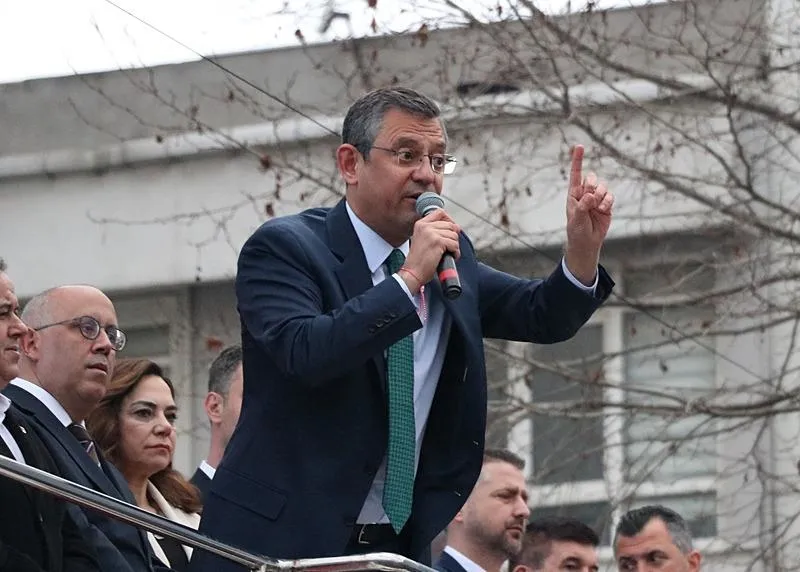 CHP Genel Başkanı Özgür Özel’in bedelli askerlik sözlerine tepki yağdı!-3