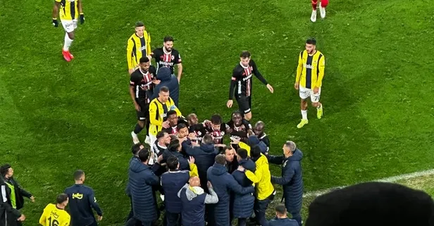 Fenerbahçe ve Gaziantep FK oyuncuları birbirine girdi! İşte o anlar