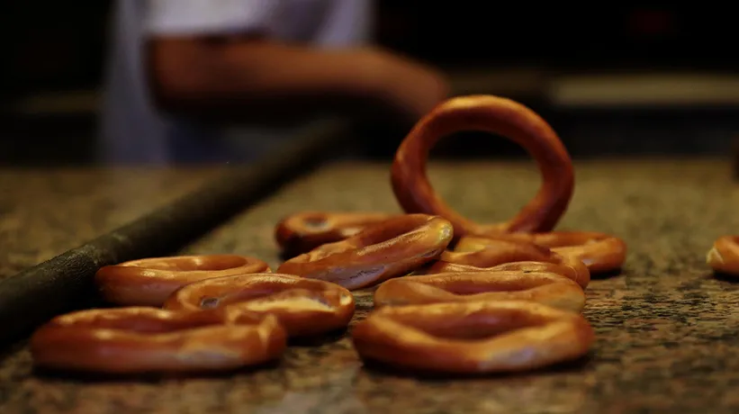 Yarım yıl geçse bile bayatlamıyor: Rize’nin taş gibi lezzeti gündemde