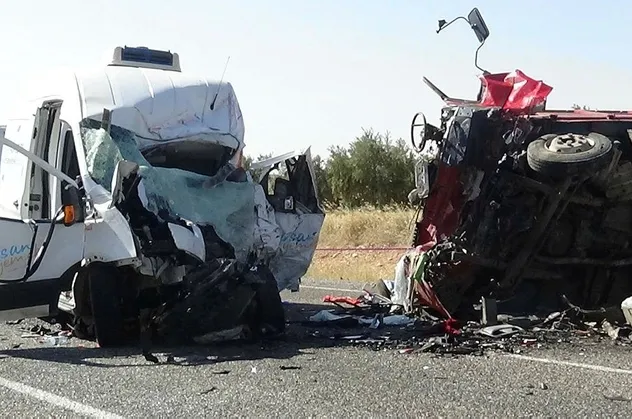 Gaziantep'te trafik kazası: 8 ölü, 18 yaralı