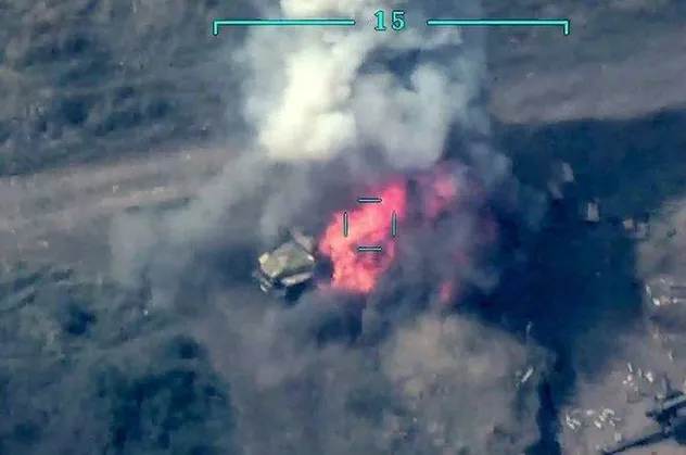 Son dakika: Ermenistan'a ait iki Su-25 savaş uçağı düştü!
