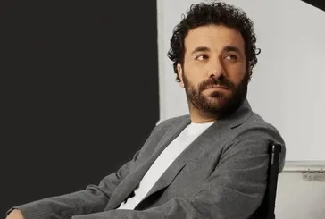 Ünlü komedyen Hasan Can Kaya yurt dışında dünyaevine giriyor: Yarın New York’ta imza atacaklar