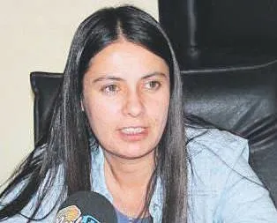 Belediye aracıyla dağa yemek