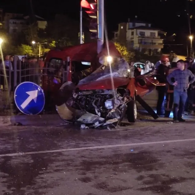 Feci kaza: 18 yaşındaki sürücü hayatını kaybetti!