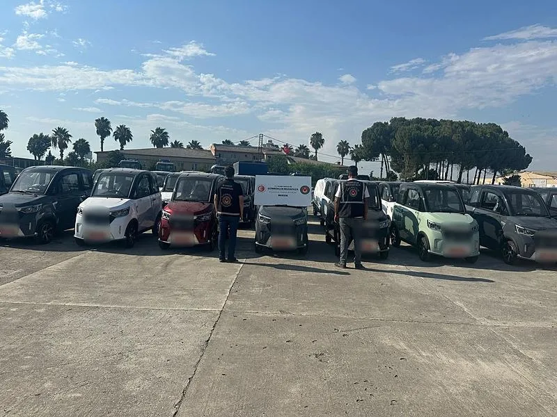 Kaçağa izin yok! 2 ilde Gümrük Muhafaza ekipleri 72,4 milyon liralık 87 araca el koydu-5