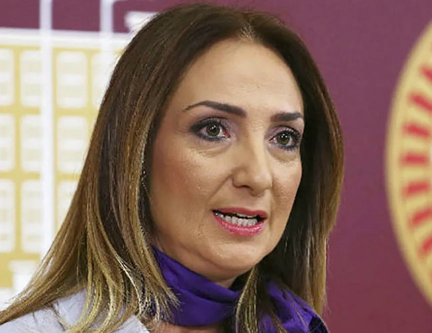 30 Ağustos üzerinden TRT’yi hedef aldı!