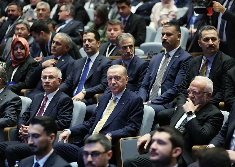 Başkan ve AK Parti Genel Başkanı Recep Tayyip Erdoğan, AK Parti Kongre Merkezi'nde partisinin Genişletilmiş İl Başkanları Toplantısı'na başkanlık etti. (AA)