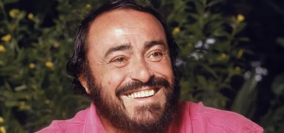 PANKREAS KANSERİ TEDAVİSİ GÖREN İTALYAN TENOR LUCİANO PAVAROTTİ 71 YAŞINDA ÖLDÜ